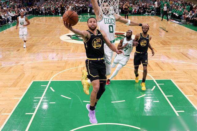 兰德尔20分哈登8中1 森林狼终结快船主场9连胜